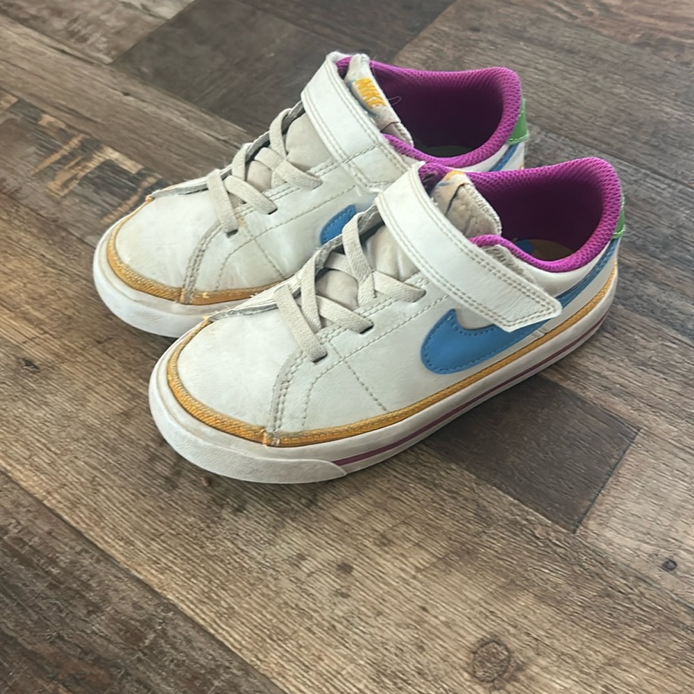Girls Nike sneakers